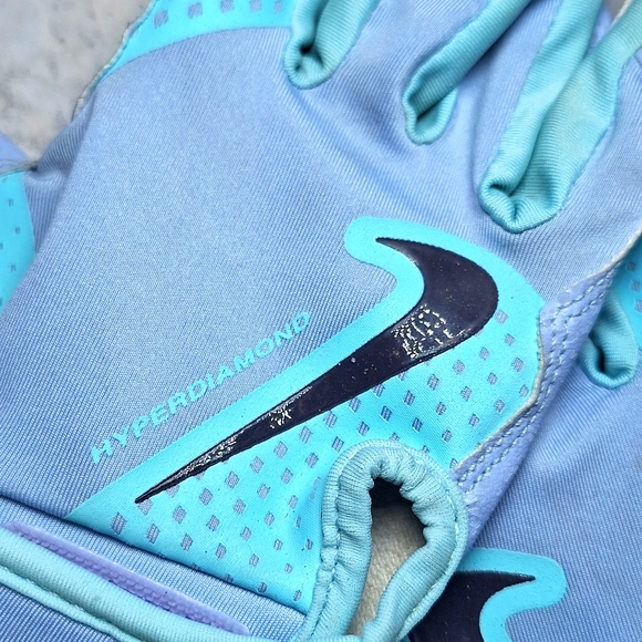 Youth Hyper Diamond Baseball Gloves - Picture 2 of 3